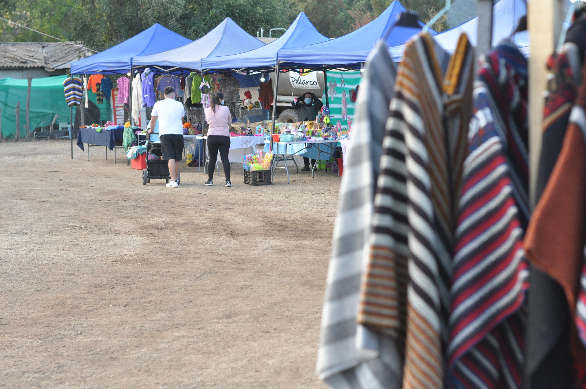 Feria del Arco Oriente impulsa a artesanos y emprendedores locales 